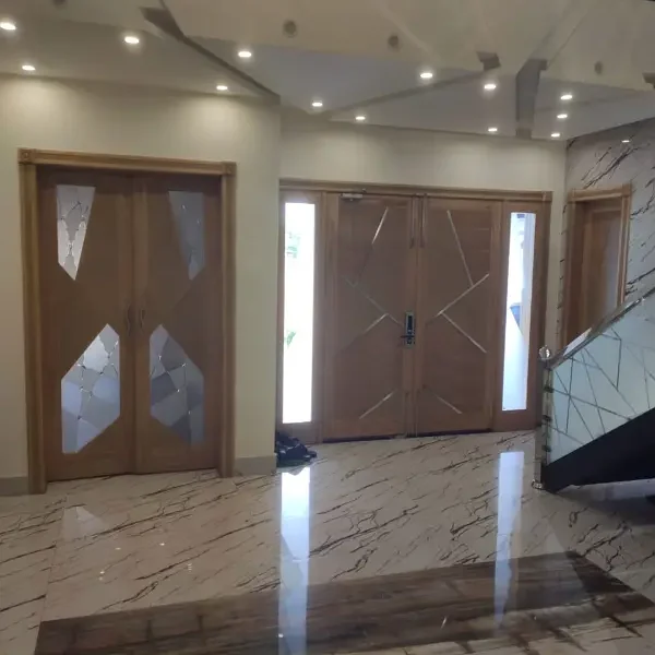 56 MARLA IDEAL LOCATION HOUSE UP FOR SALE