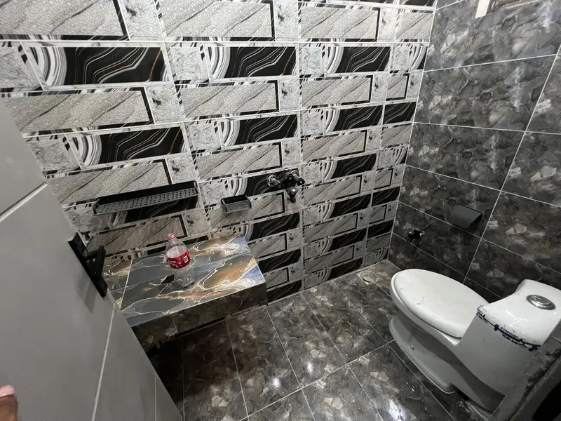 8 Marla Beautiful Ground Floor Available