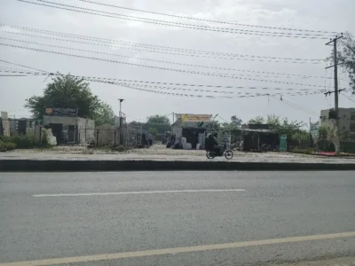 A Spacious 50 Marla Commercial Plot In Raiwind Road
