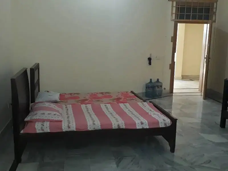 capital girls hostel blue area g6