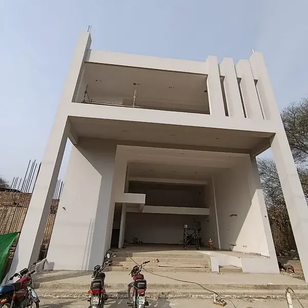 COMMERCIAL BUILDING FOR RENT IN CANTT