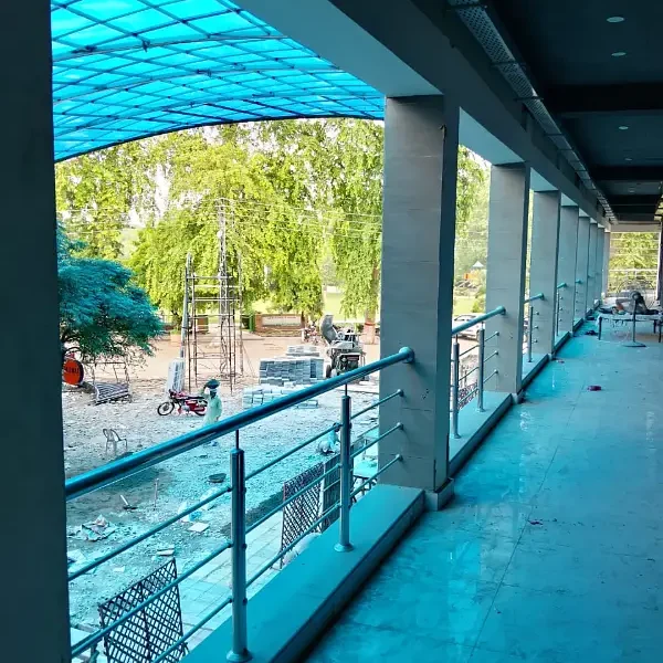 COMMERCIAL BUILDING FOR RENT IN CANTT
