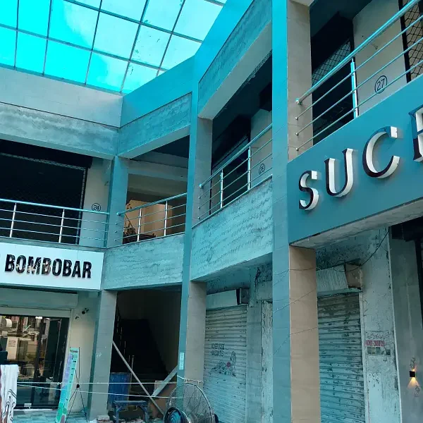 COMMERCIAL BUILDING FOR RENT IN CANTT