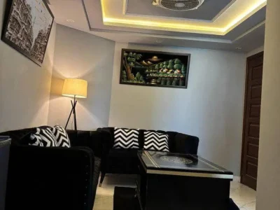 Elite living luxury stort stay apartment behria town Lahore 03001893480