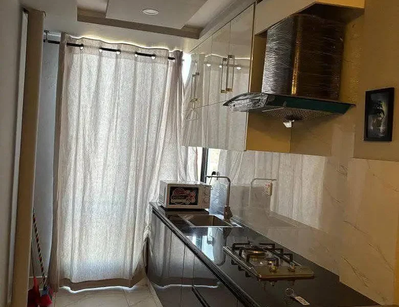 Elite living luxury stort stay apartment behria town Lahore 03001893480