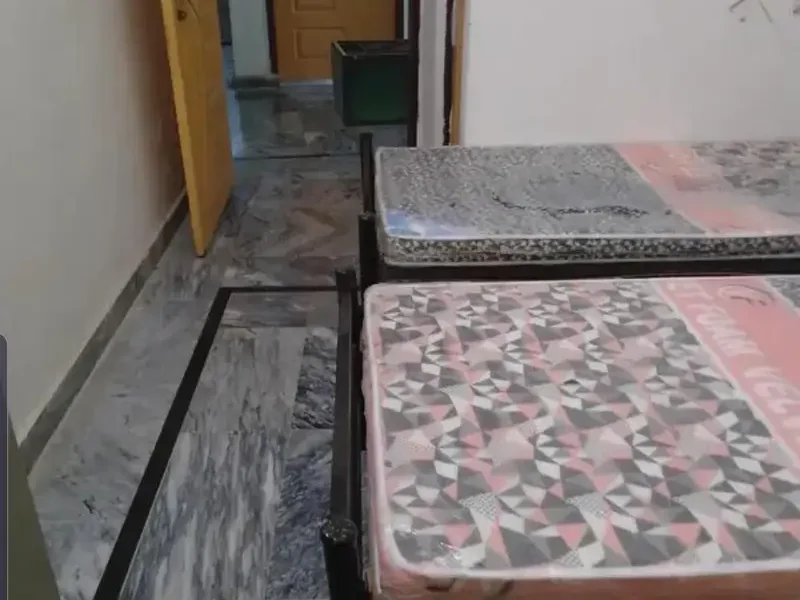 Islamabad boys hostel seats Availabe 9k 8k & complete rooms furnished