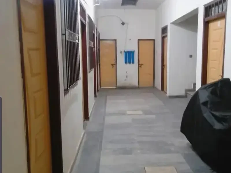 Islamabad boys hostel seats Availabe 9k 8k & complete rooms furnished