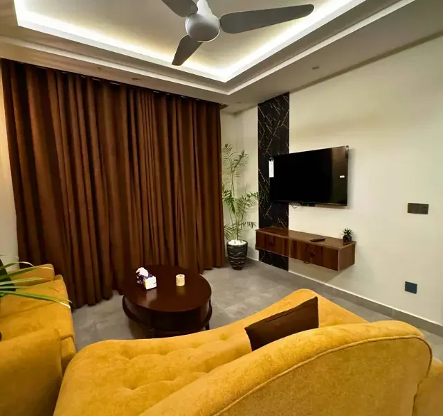 Luxury Furnished Apartment Available for Daily & Short-Term Stay