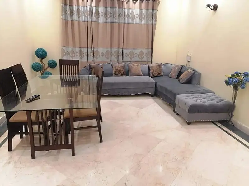 Maheen Villa Girls Hostel