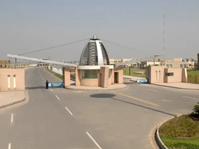 Main 200ft Road 8 Marla Commercial Plot For sale In G6 Block Bahria Orchard Phase 4