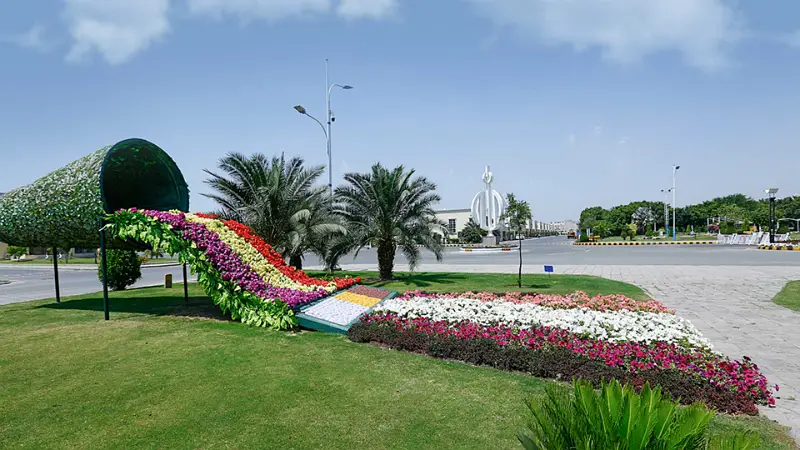 Main 200ft Road 8 Marla Commercial Plot For sale In G6 Block Bahria Orchard Phase 4