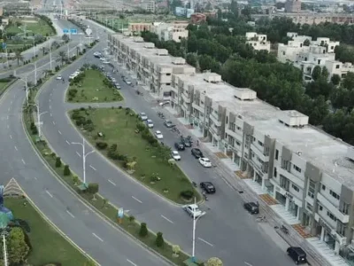 Main 200ft Road 8 Marla Commercial Plot For sale In G6 Block Bahria Orchard Phase 4