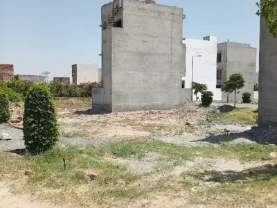 Plot For Sale Near To Plot # 280 E