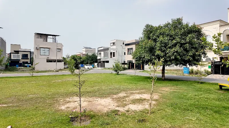 Premium Prime Location 10 Marla Residential Plot Is Available For sale In Lahore