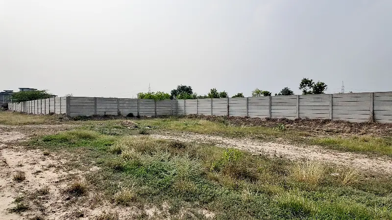 Premium Prime Location 10 Marla Residential Plot Is Available For sale In Lahore