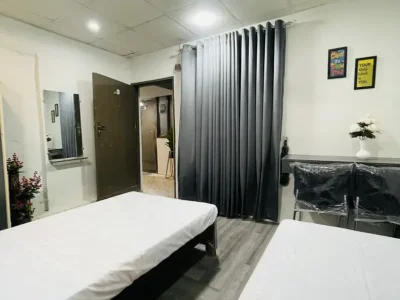 Signature Stay hostel Girls