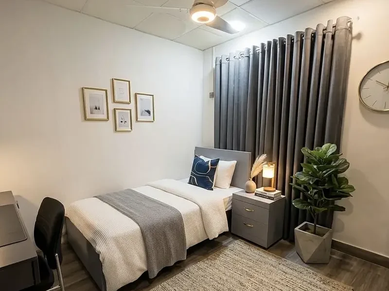 Signature Stay hostel Girls