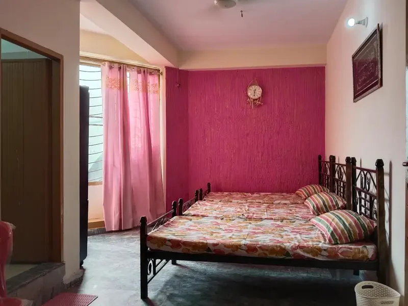 Tehreem Steller Girls Hostel Muslim Town Wahdat Road