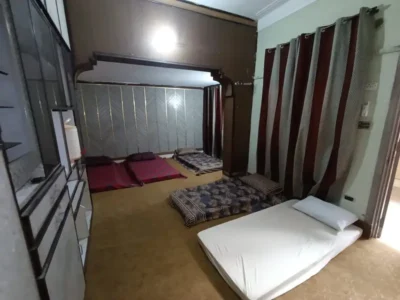The Residence Boys Hostel Near Shalamar Hospital Mughalpura