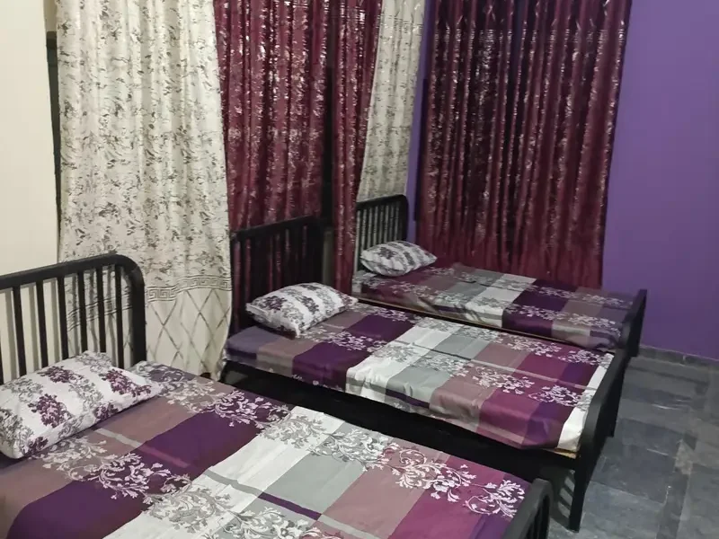 The Residence Boys Hostel Near UET, Baghbanpura Orange Line Train Stn