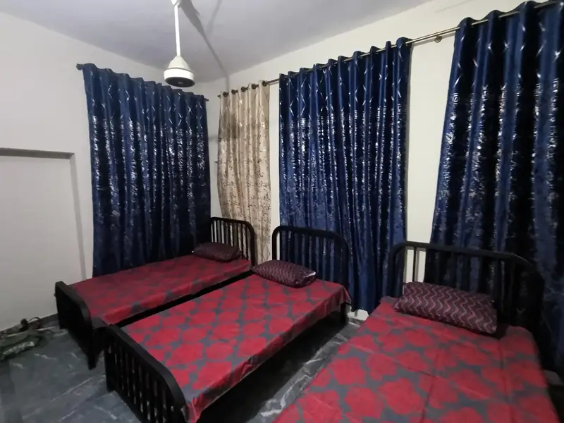 The Residence Boys Hostel Near UET, Baghbanpura Orange Line Train Stn