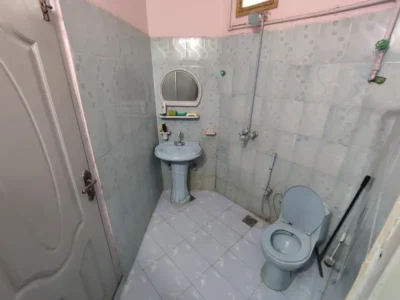 The Residence Boys Hostel Near UET, Baghbanpura Orange Line Train Stn