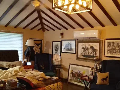 Three Side Open Livable Banglow In Main Cantt