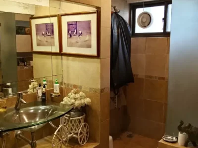 Three Side Open Livable Banglow In Main Cantt