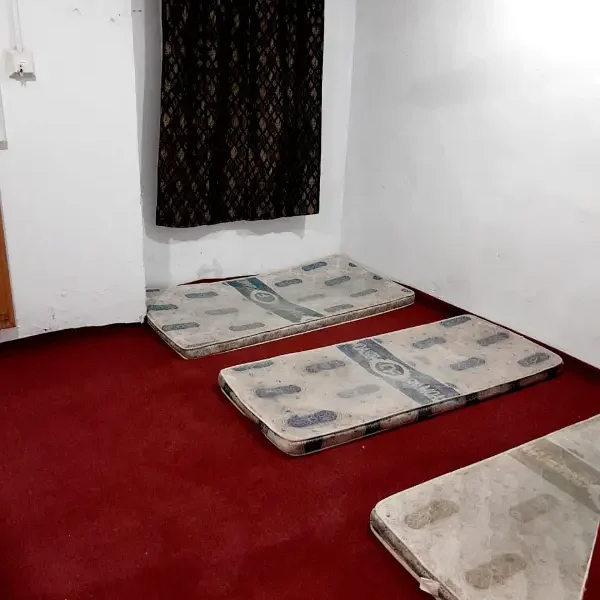 Zam Zam Hostel Rooms Available For Rent Cricket Stadium Road Rwp