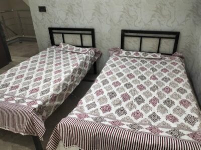 AL NiSA Girls Hostel Johar Town