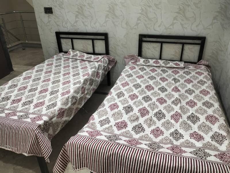 AL NiSA Girls Hostel Johar Town