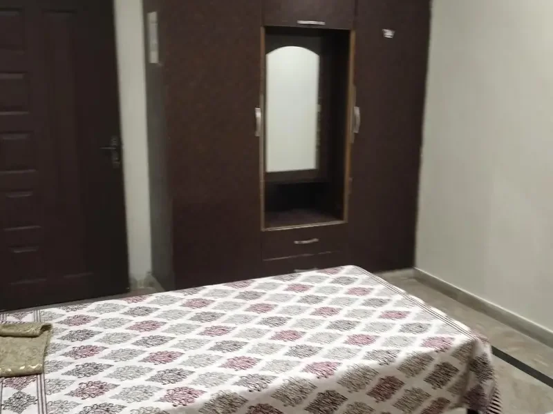 AL NiSA Girls Hostel Johar Town