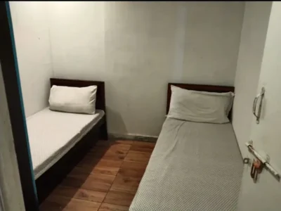 DOV INN GIRLS HOSTEL