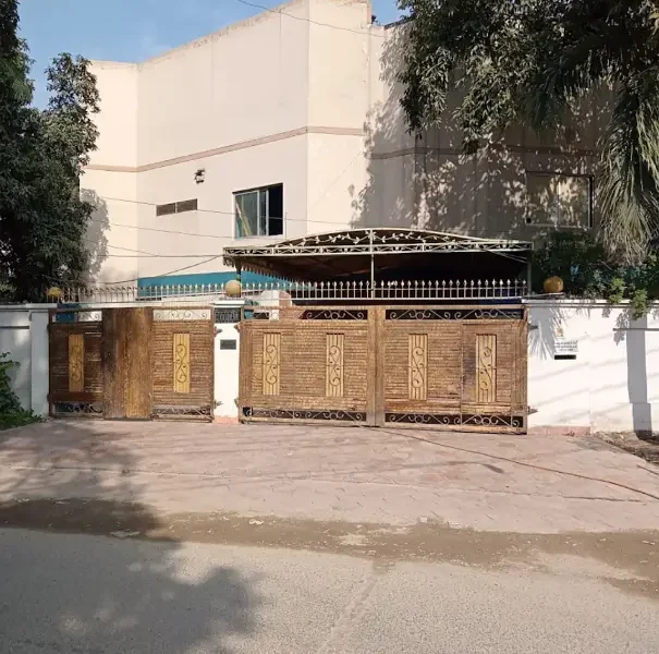 DOV INN GIRLS HOSTEL