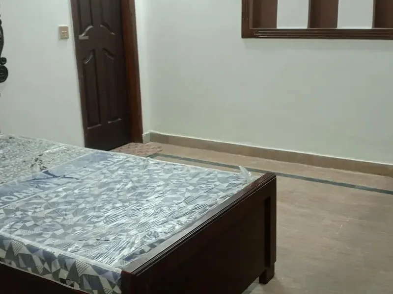 Girls Hostel Available Near PIFD University Johar Town