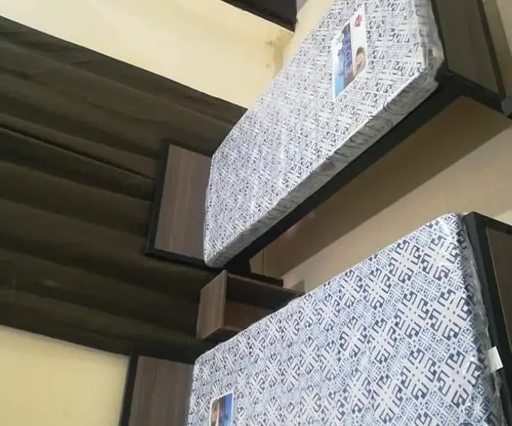 Girls Hostel near crescent College Muslim Town Lahore