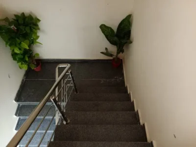 Premier Girls Hostel Near UCP University & Shaukat Khanum