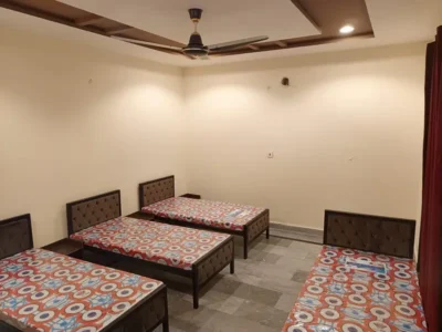 Premier Girls Hostel Near UCP University & Shaukat Khanum