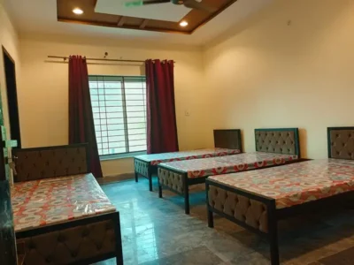 Premier Girls Hostel Near UCP University & Shaukat Khanum