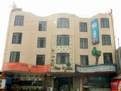 VIEW GARDEN GIRLS HOSTEL in SHADMAN Lahore College Women University