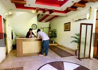 VIEW GARDEN GIRLS HOSTEL in SHADMAN Lahore College Women University